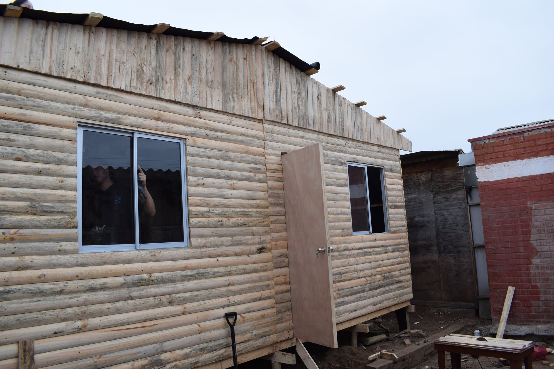 Mediagua de pino 3×6 de una sola agua con ventanas de aluminio en Quillota, diciembre 2025